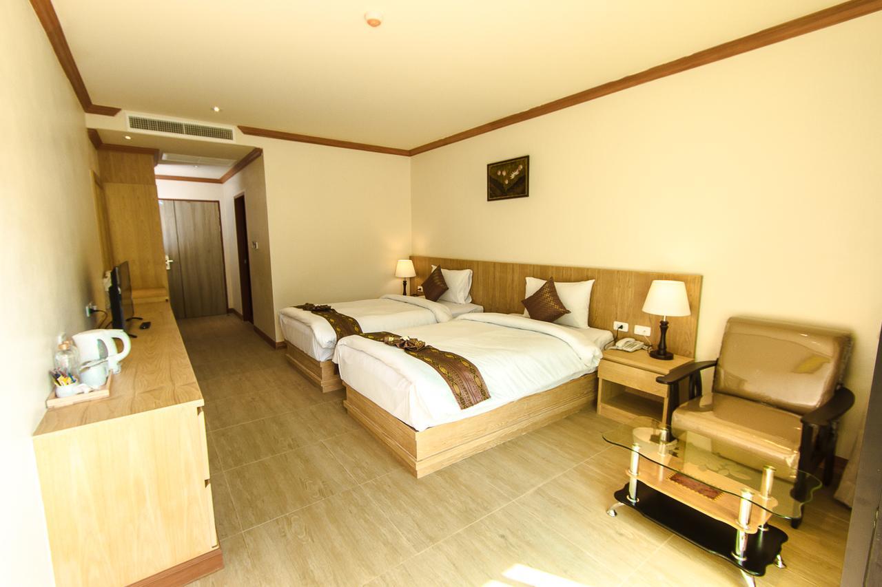 Airport Beach Hotel Phuket - Sha Extra Plus Nai Yang Luaran gambar