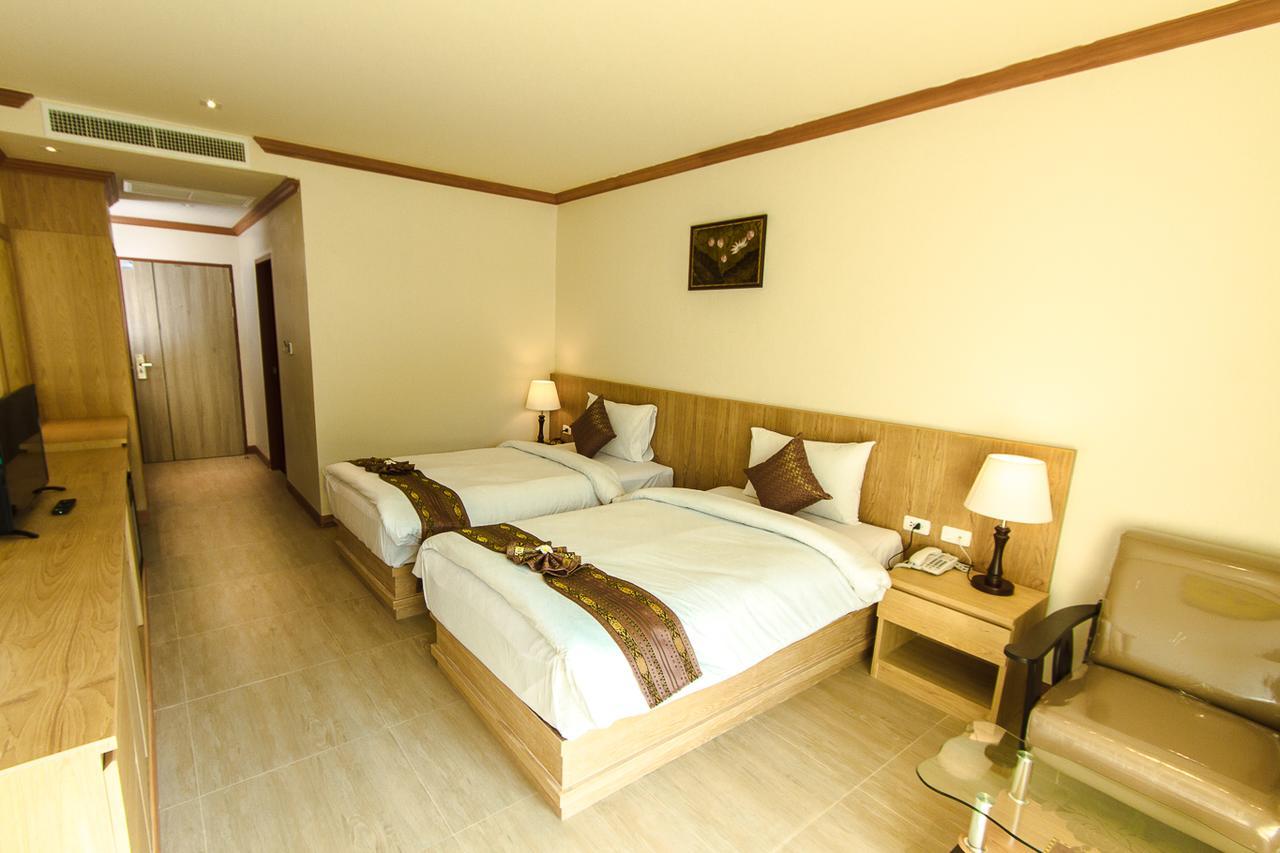 Airport Beach Hotel Phuket - Sha Extra Plus Nai Yang Luaran gambar
